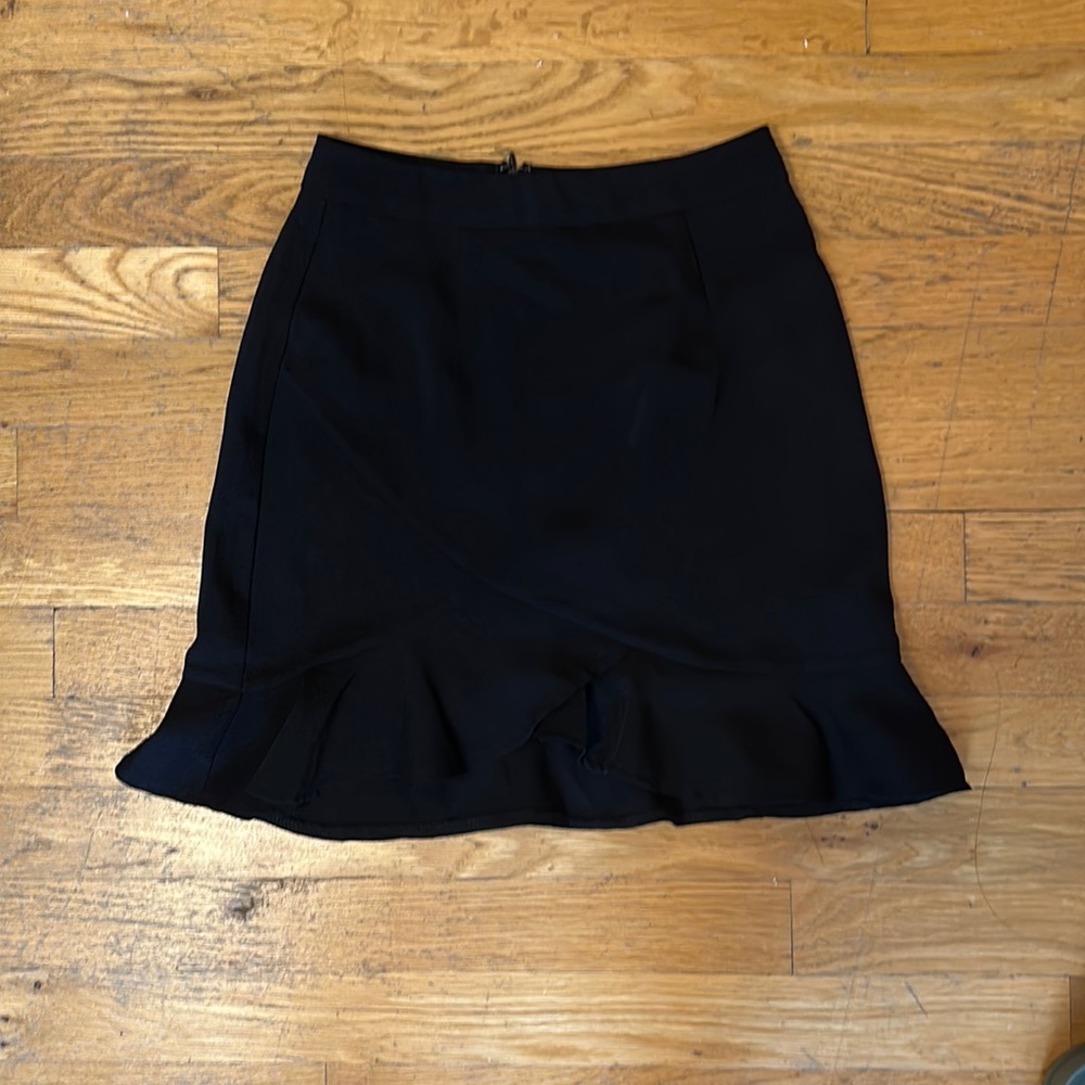 Black skirt super down